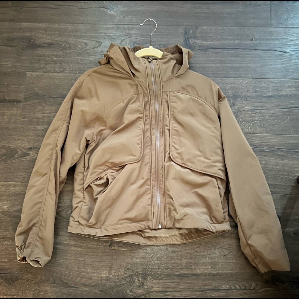 Lululemon Always Effortless Jacket Sz 6